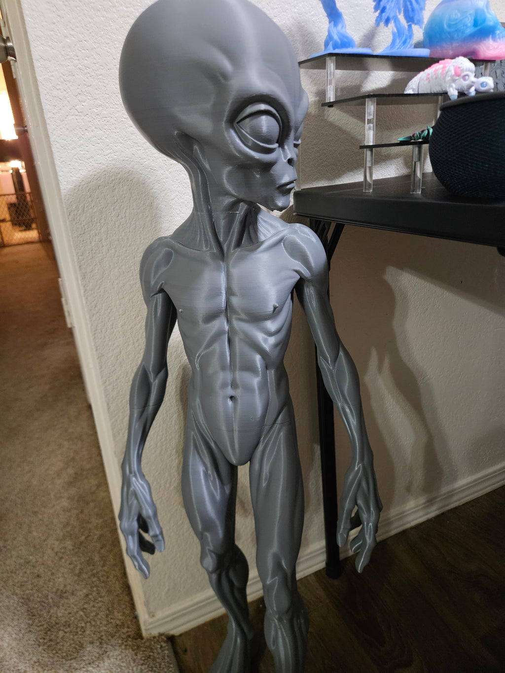 3ft alien observer